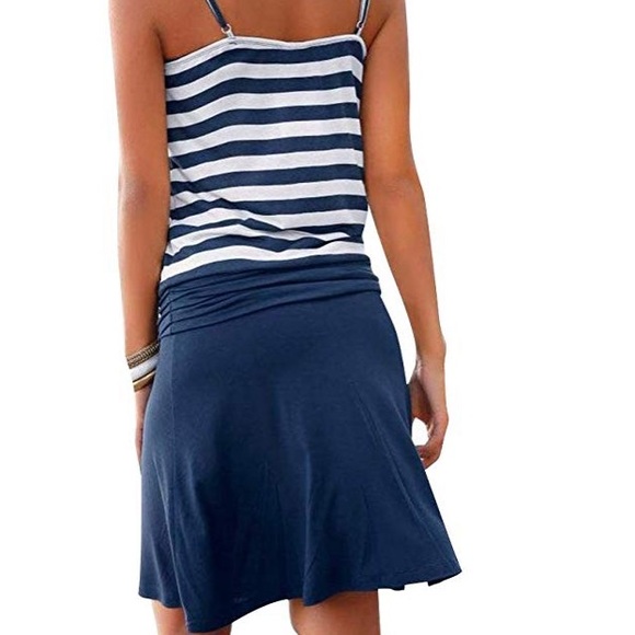 🎉Host Pick🎉 Summer Strappy Cotton Dress - Picture 2 of 3